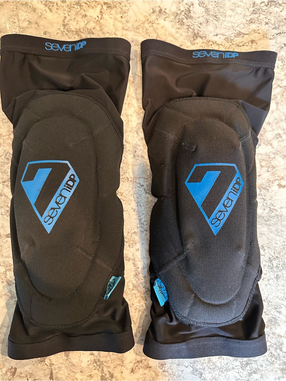 7idp Sam Hill Men’s MTB Knee Pads